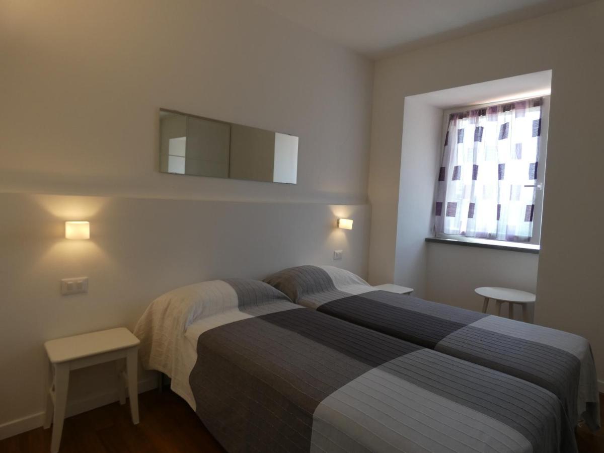 Sant'Anna Hostel Специя Экстерьер фото