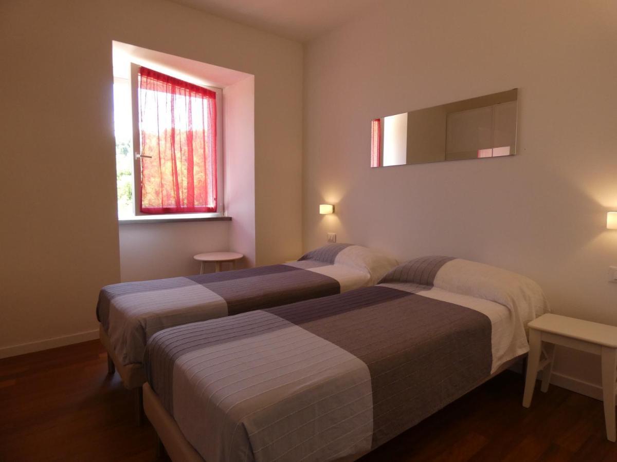 Sant'Anna Hostel Специя Экстерьер фото