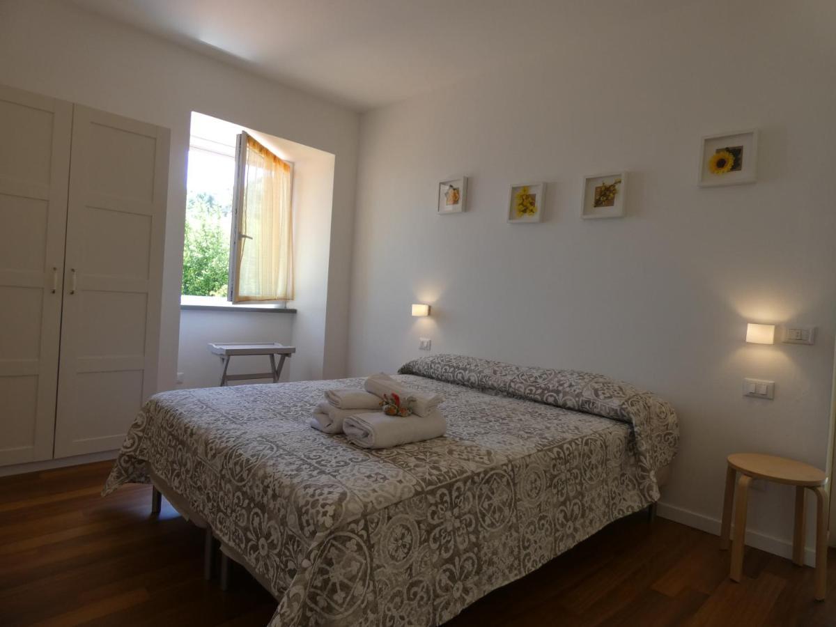 Sant'Anna Hostel Специя Экстерьер фото