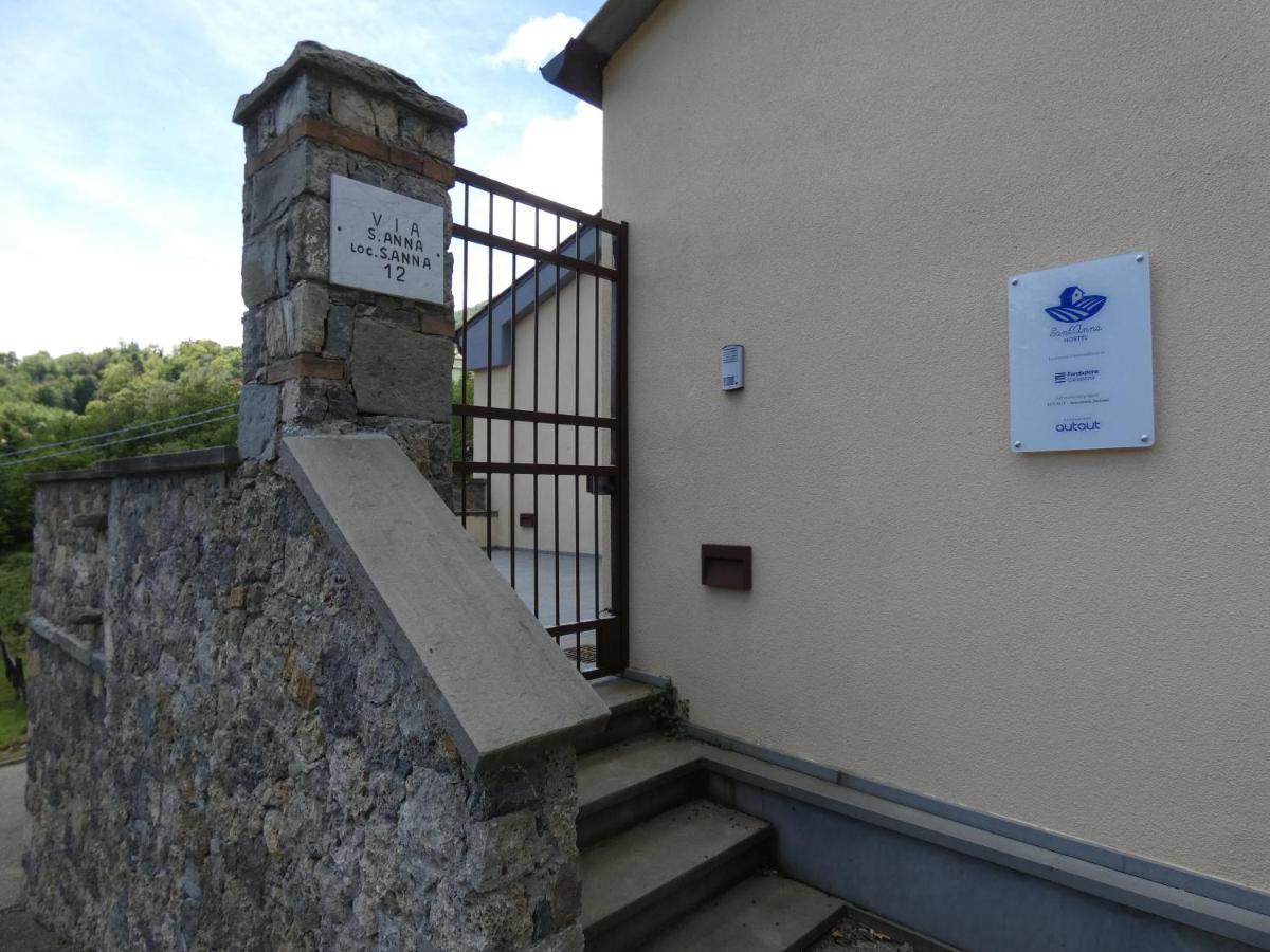 Sant'Anna Hostel Специя Экстерьер фото