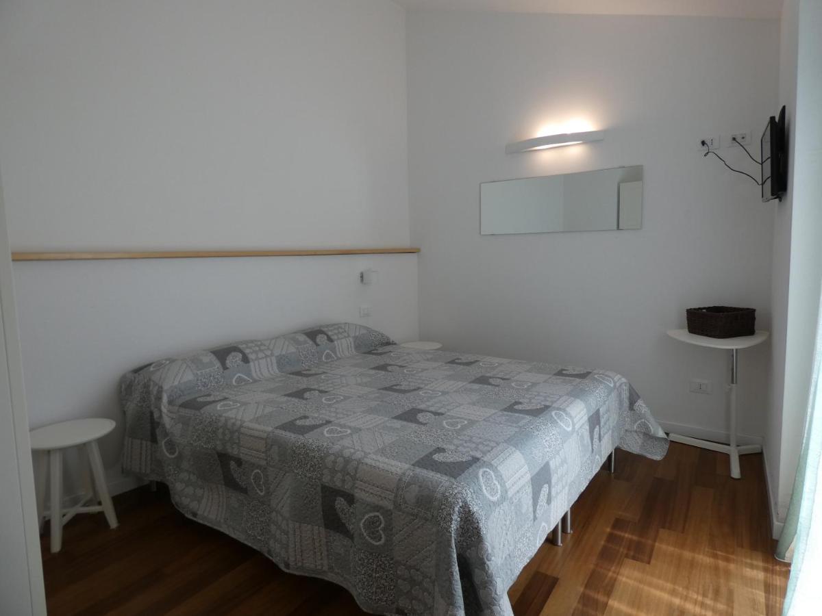 Sant'Anna Hostel Специя Экстерьер фото